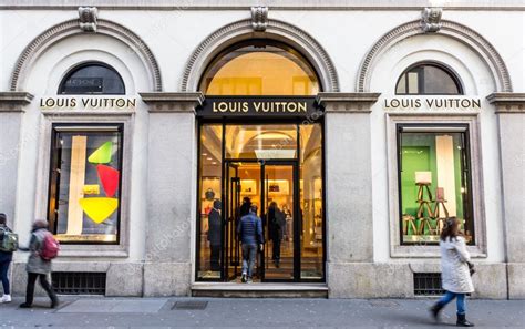 boutique louis vuitton milano